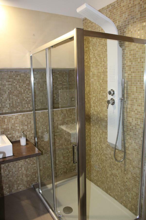 Porta Deuropa Bed and Breakfast Lecce Buitenkant foto