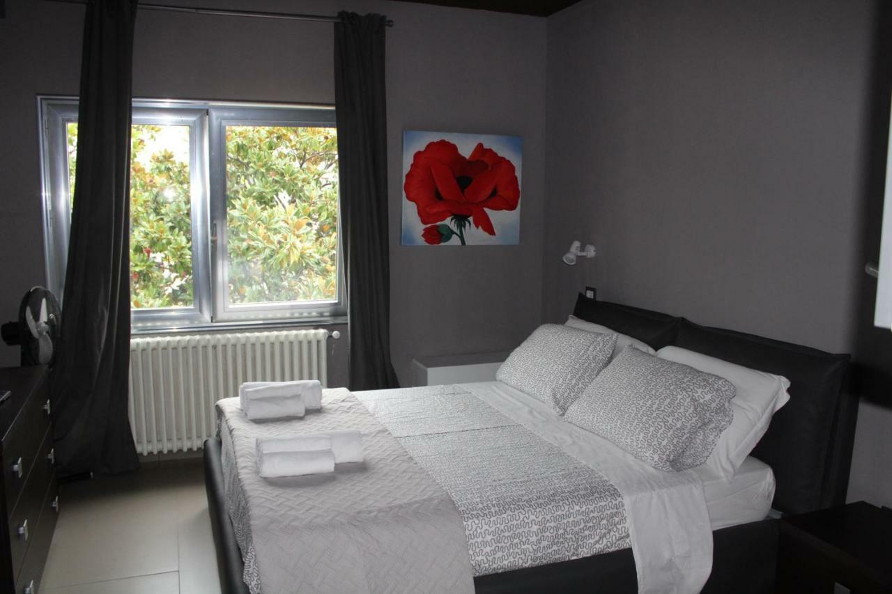Porta Deuropa Bed and Breakfast Lecce Buitenkant foto