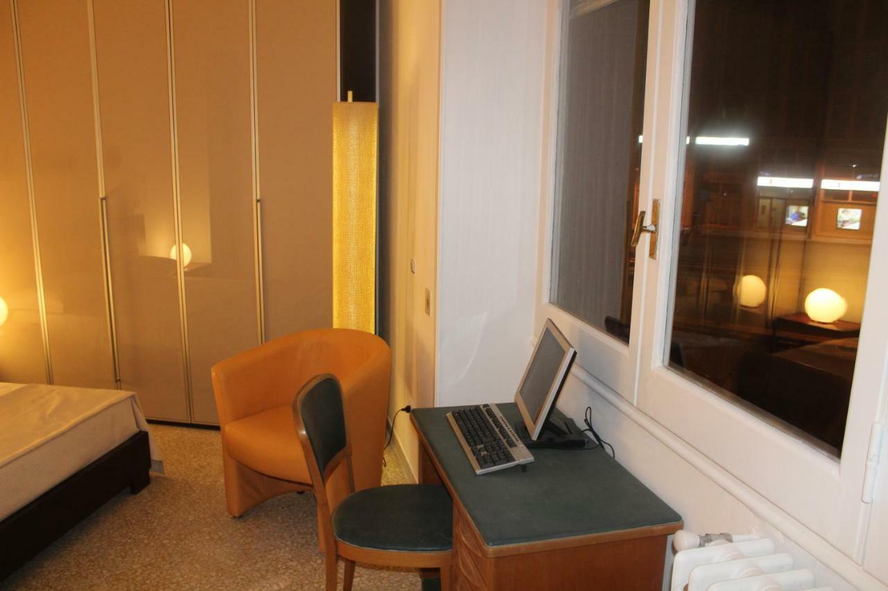 Porta Deuropa Bed and Breakfast Lecce Buitenkant foto